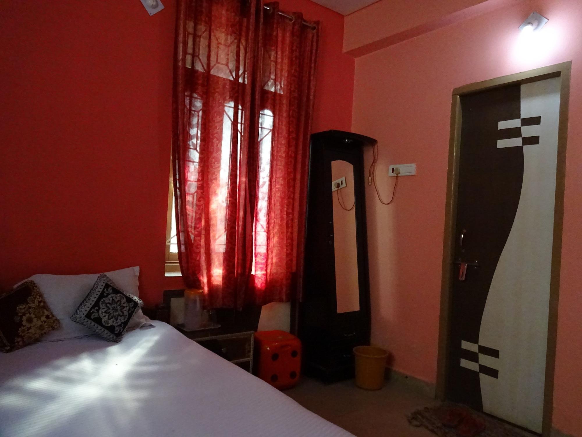 Hotel Viraat Inn Gaya Esterno foto