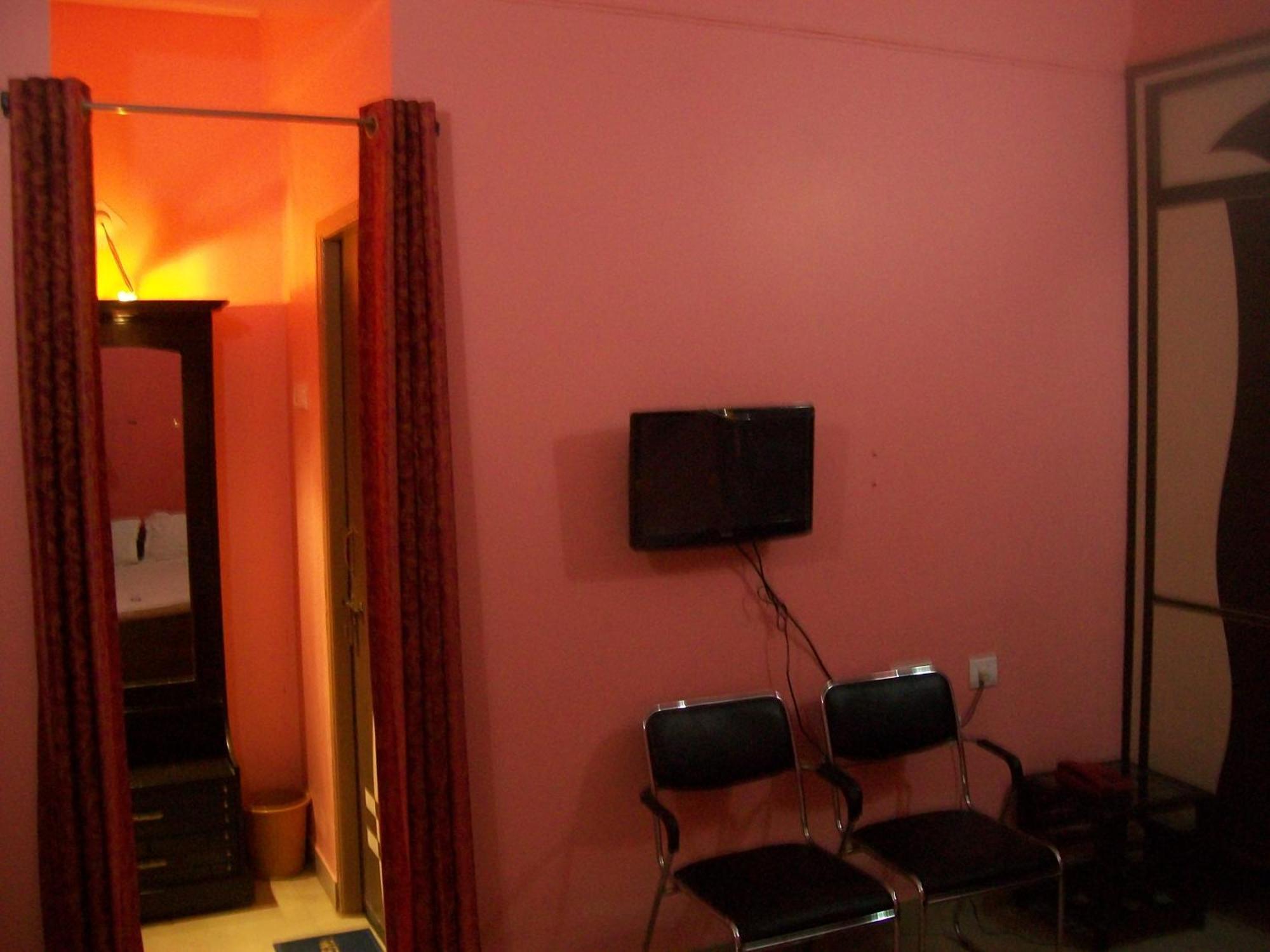 Hotel Viraat Inn Gaya Esterno foto