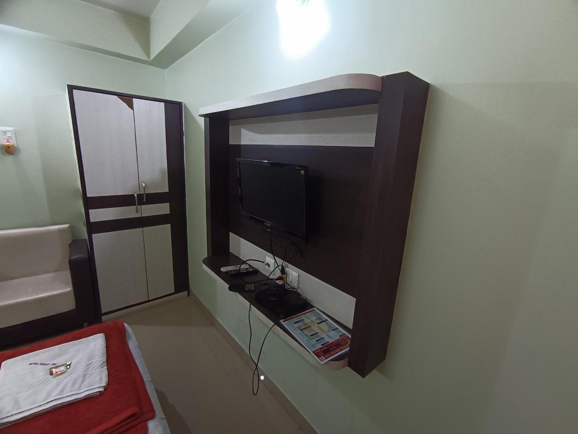 Hotel Viraat Inn Gaya Esterno foto