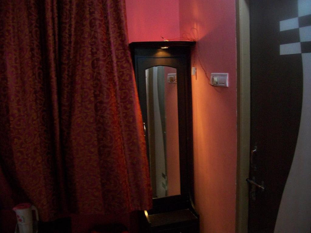 Hotel Viraat Inn Gaya Esterno foto