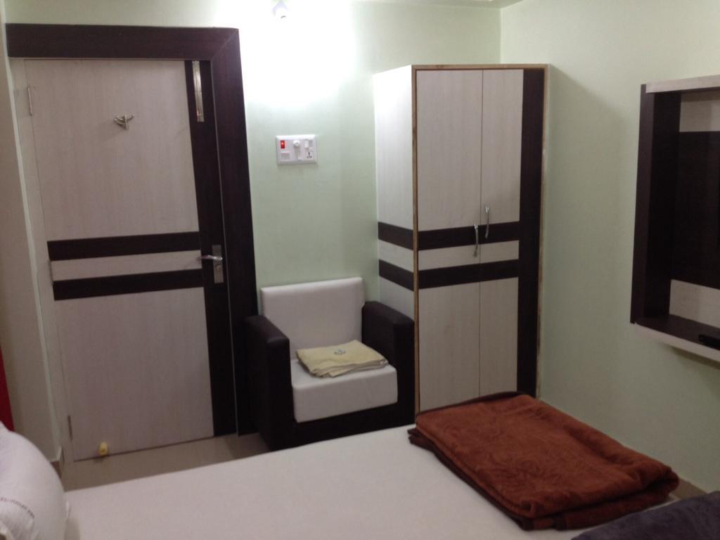 Hotel Viraat Inn Gaya Esterno foto